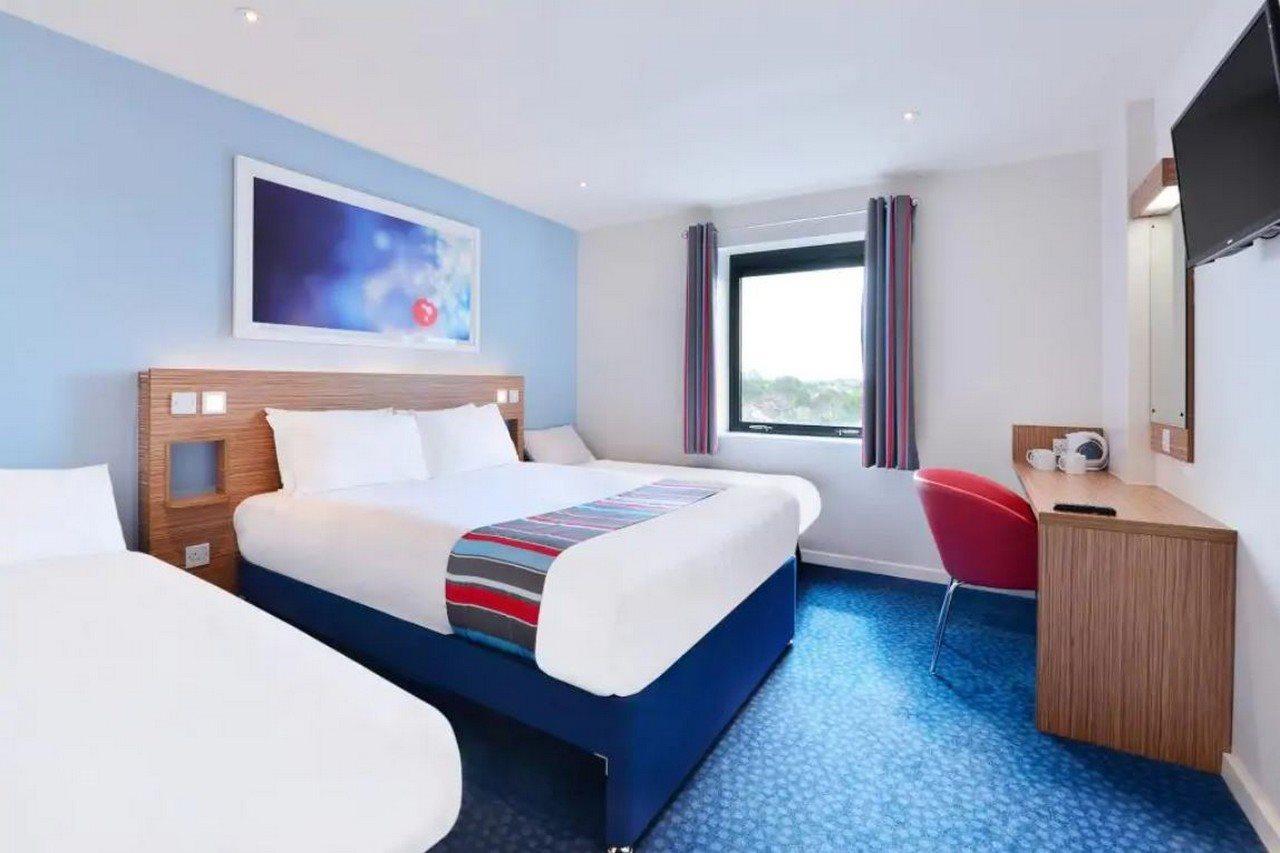 Travelodge Park Royal 3* Londra