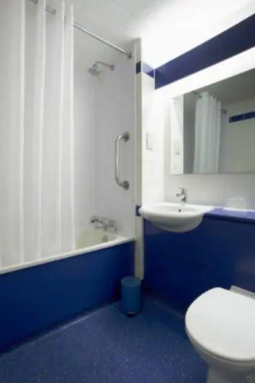 Travelodge Park Royal Hotel Londra