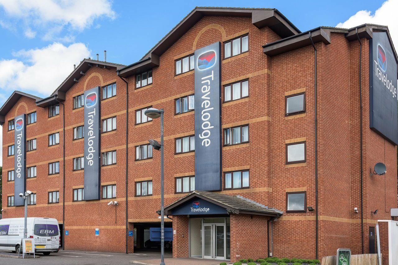 Travelodge Park Royal 3*