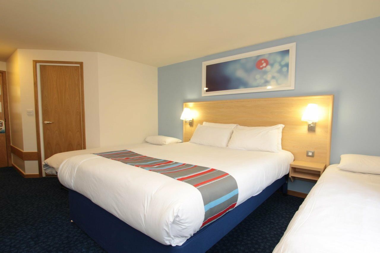 Travelodge Park Royal Hotel 3*