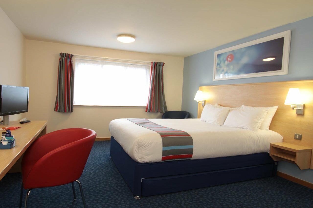 Hotel Travelodge Park Royal 3*